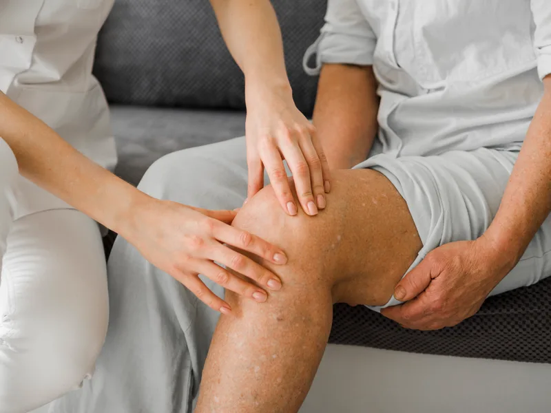 Chiropractic care for knee pain at Locke Chiropractic & Rehabilitation Center in Winston-Salem